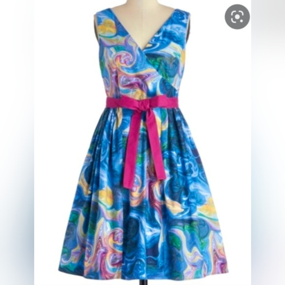 Modcloth bea and dot swirls dress
